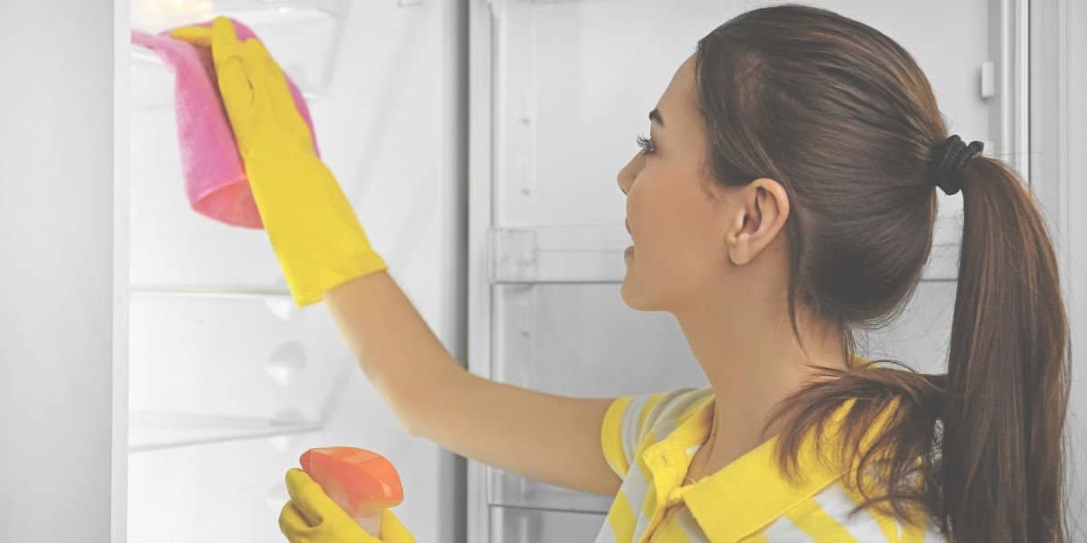 Clean the Interior-How to Clean Your Refrigerators