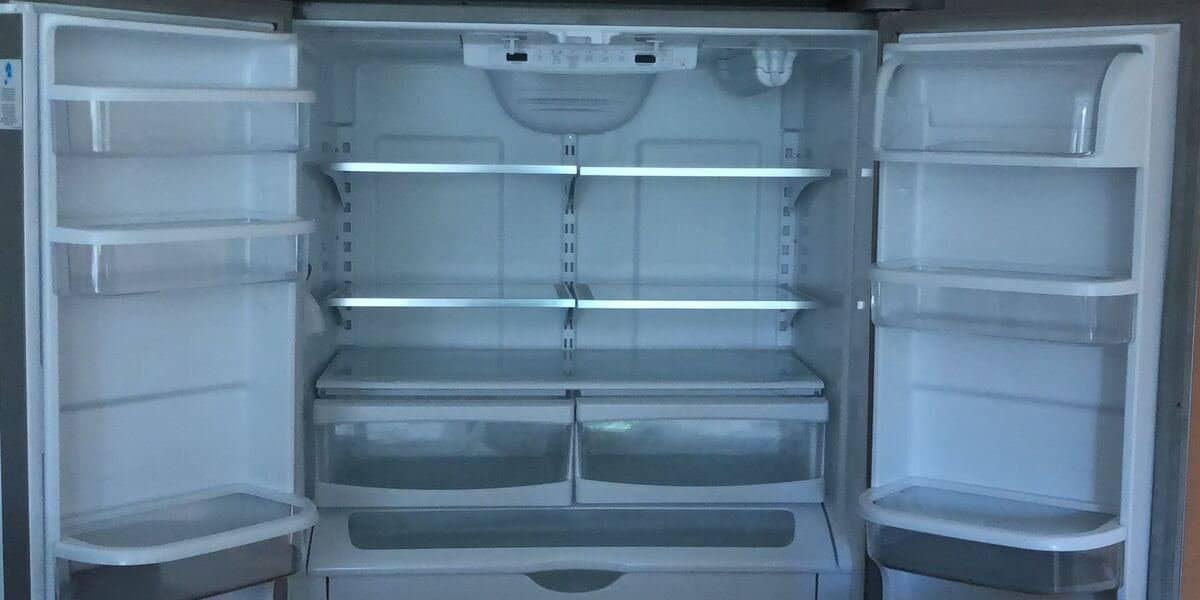 The Fridge Light is Not Working-how to troubleshoot refrigerator problem